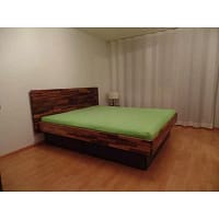Biowasserbett massiv Nussbaum Sockel schwarz 25 cm