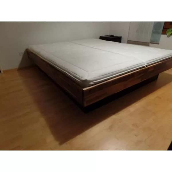 Biowasserbett massiv Nussbaum Sockel schwarz 25 cm