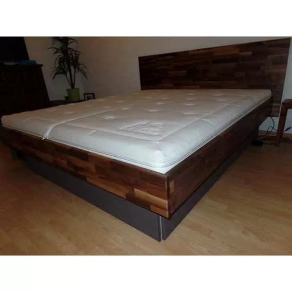 Biowasserbett massiv Nussbaum Sockel schwarz 25 cm
