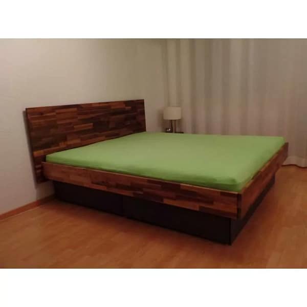 Biowasserbett massiv Nussbaum Sockel schwarz 25 cm