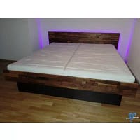 Wasserbett Nussbaum Kopfteil bündig Boden